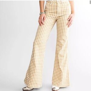 Wrangler wandered flare Tan and White Checkered Jeans W28XL32 rodeo